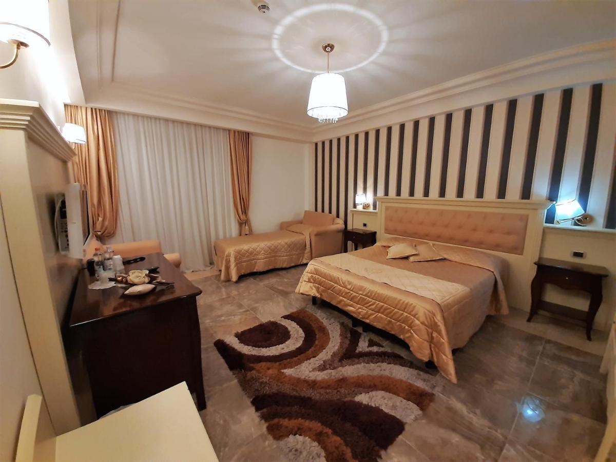 Regina Di Saba - Hotel Villa Per Ricevimenti Grottaminarda Luaran gambar