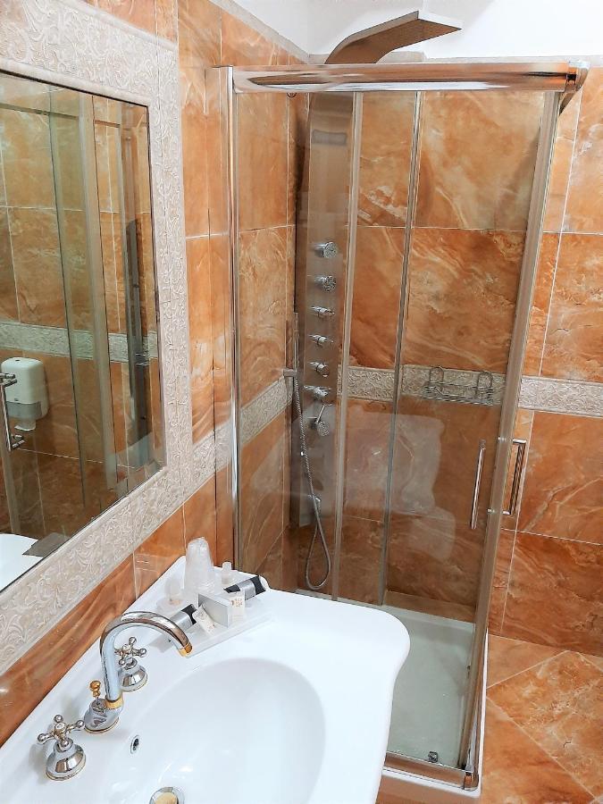 Regina Di Saba - Hotel Villa Per Ricevimenti Grottaminarda Luaran gambar